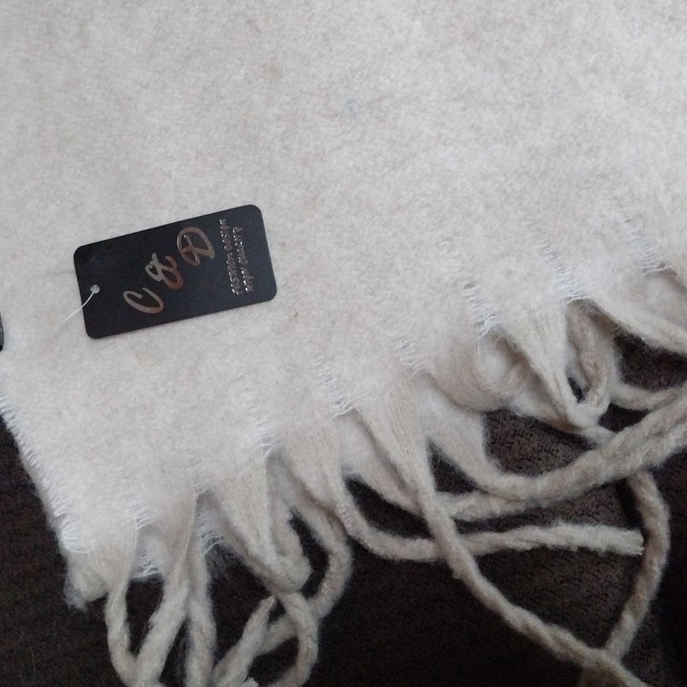 Tan pashmina nwt